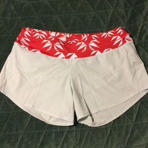 Oiselle Roga Shorts Size 6
